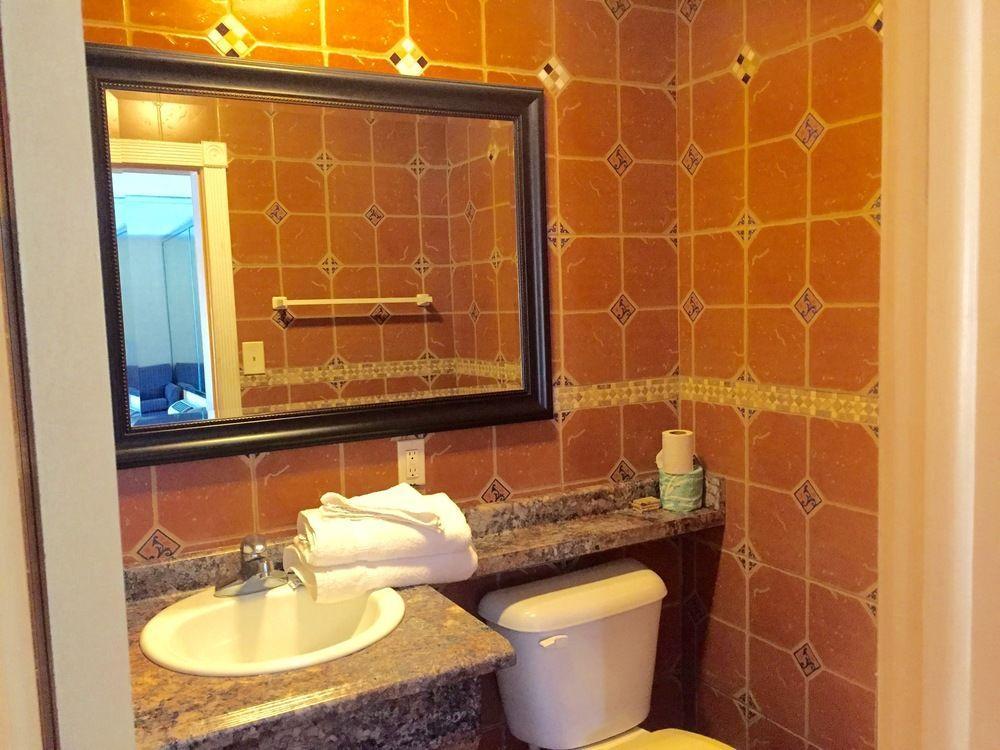 Deluxe Inn - Savannah Ngoại thất bức ảnh