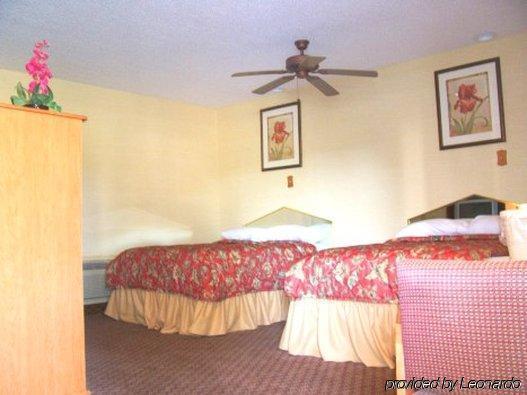 Deluxe Inn - Savannah Phòng bức ảnh