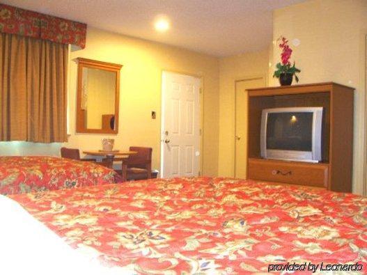 Deluxe Inn - Savannah Phòng bức ảnh