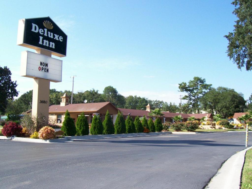 Deluxe Inn - Savannah Ngoại thất bức ảnh